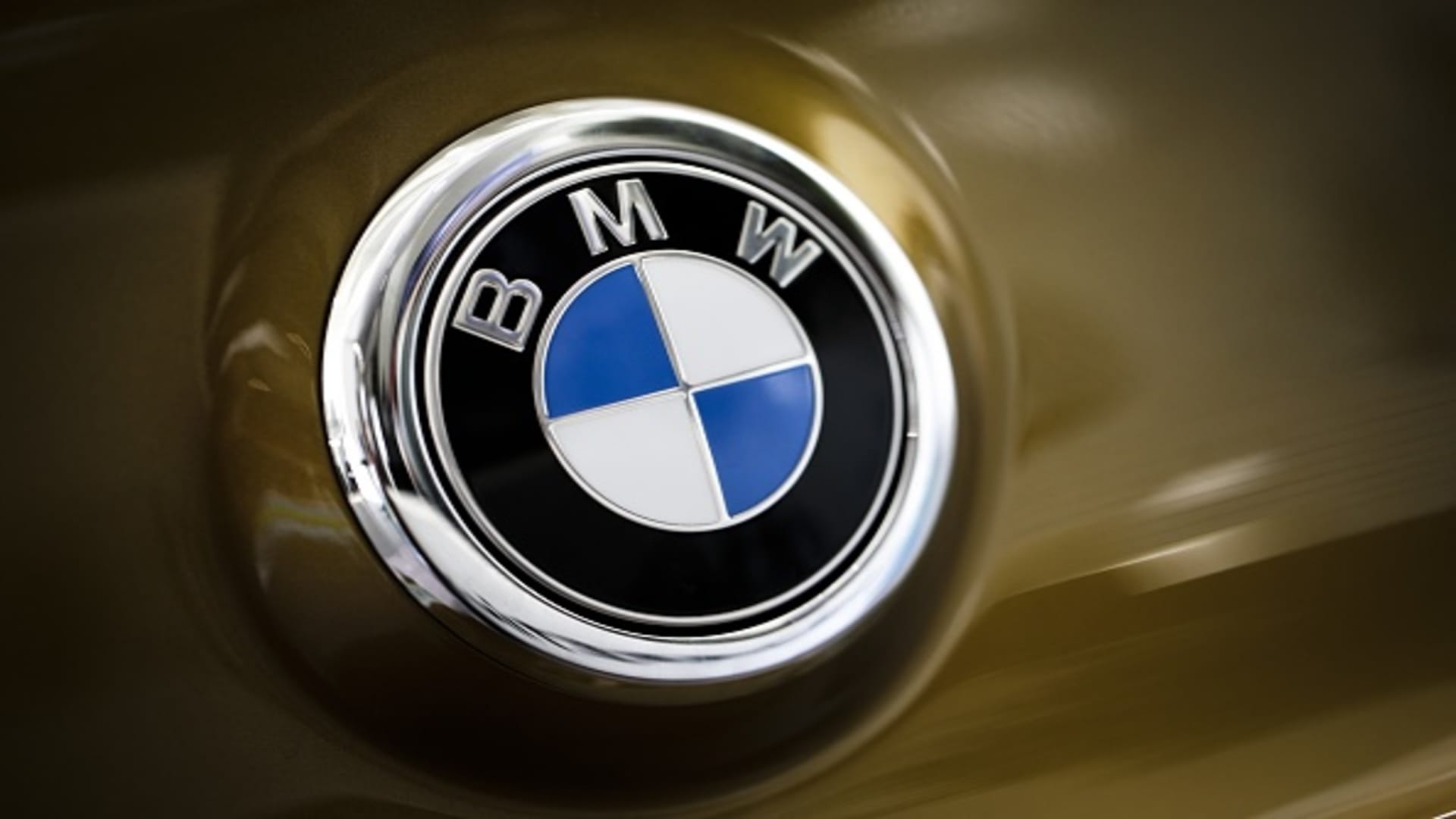 Are BMW And Porsche Losing Ground In China? A Market Analysis Are BMW And Porsche Losing Ground In China? A Market Analysis
