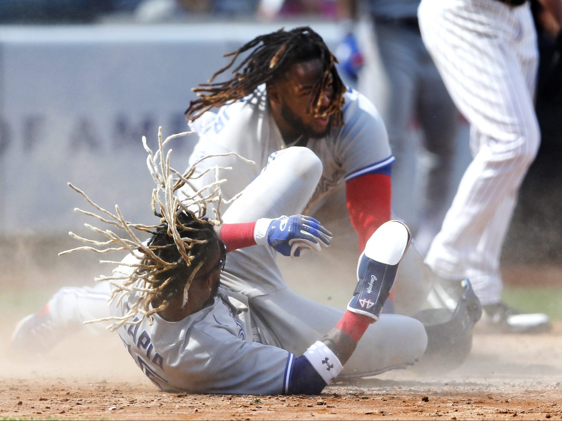 Blue Jays Triumph Over Yankees; Devin Williams Struggles Again