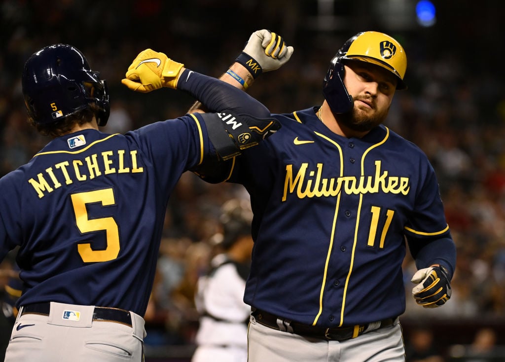 Brewers Win 11-Inning Thriller Against Royals With Walk-Off Bunt Brewers Win 11-Inning Thriller Against Royals With Walk-Off Bunt