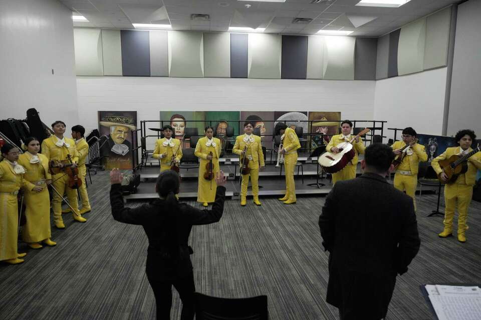 HISD Mariachi Headed To UIL State Championships After Whataburger Video Goes Viral HISD Mariachi Headed To UIL State Championships After Whataburger Video Goes Viral