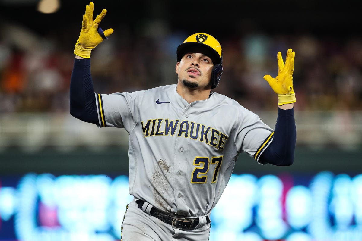 Milwaukee Brewers' Search For Offensive Consistency: Lineup Experiments Milwaukee Brewers' Search For Offensive Consistency: Lineup Experiments