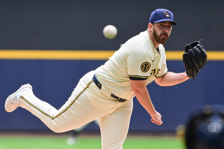 Milwaukee Brewers: Two Crucial Losses And Two Unnecessary Departures For 2024 Milwaukee Brewers: Two Crucial Losses And Two Unnecessary Departures For 2024