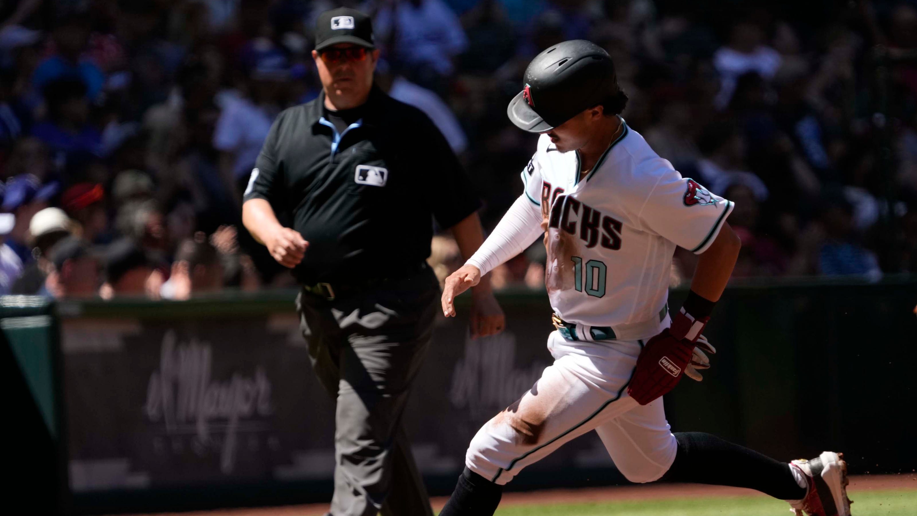 Naylor's Game-Winning RBI Leads Diamondbacks To Victory Over Brewers Naylor's Game-Winning RBI Leads Diamondbacks To Victory Over Brewers