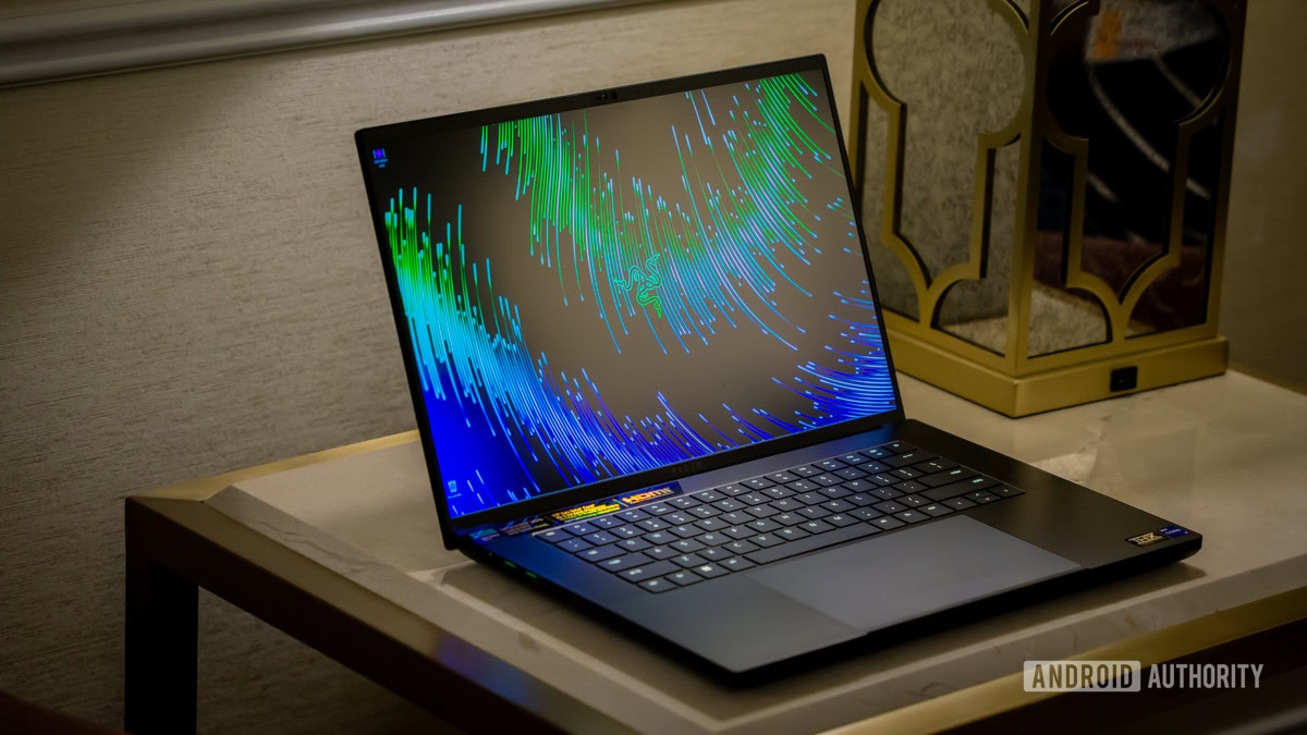 Razer Blade 16 (2025) Review: Ultra Settings On A Thin Laptop – High Price? Razer Blade 16 (2025) Review: Ultra Settings On A Thin Laptop – High Price?