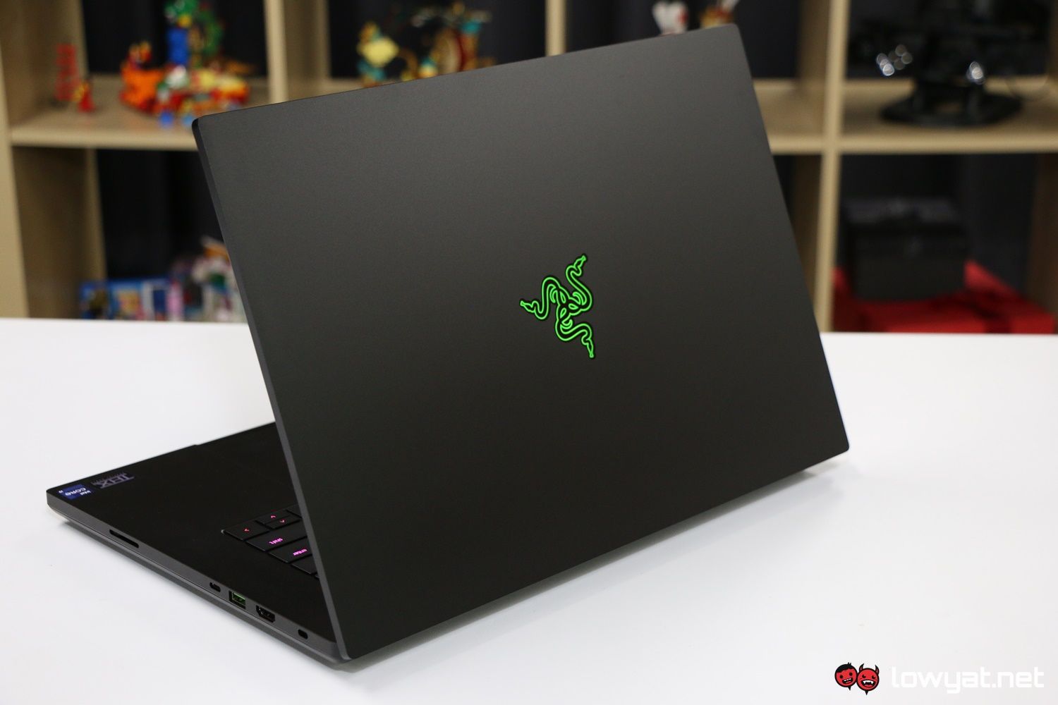 Review: Razer Blade 16 (2025) – Ultra-High Performance Gaming Laptop Review: Razer Blade 16 (2025) – Ultra-High Performance Gaming Laptop